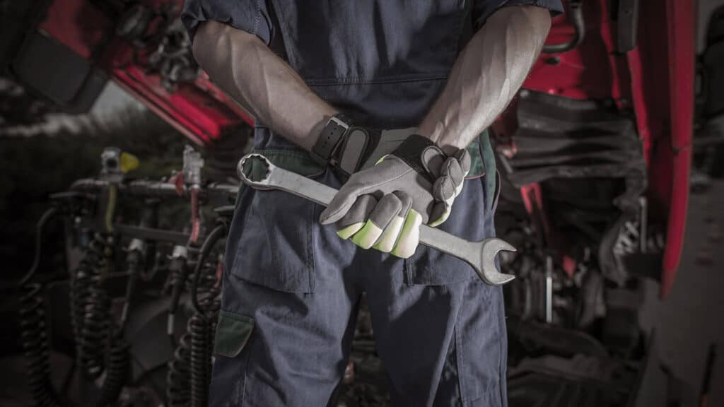 How Much Does A Truck Engine Overhaul Cost? Truck Financing Engine